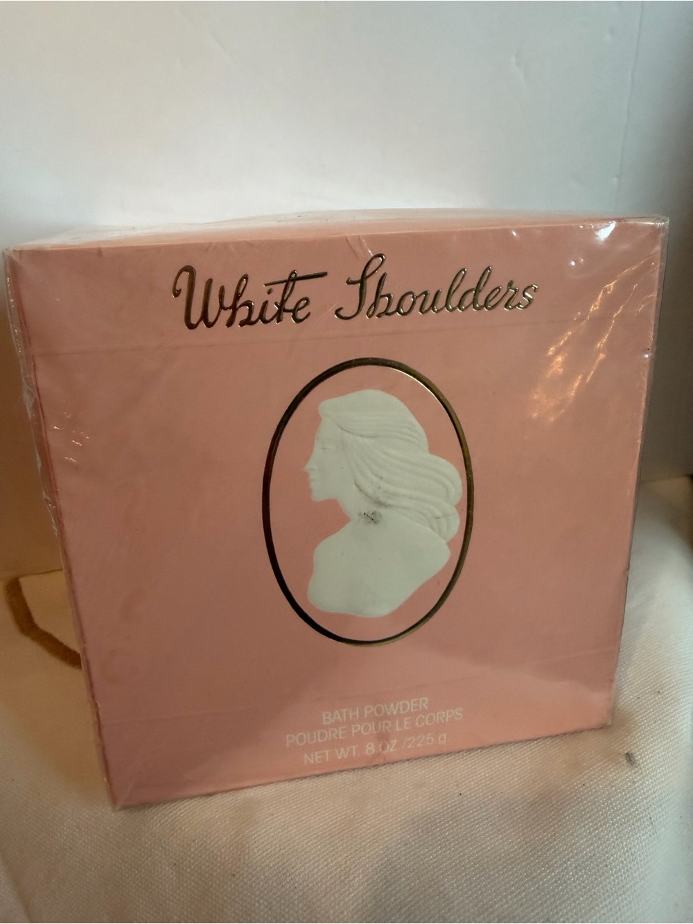 White Shoulders dusting powder